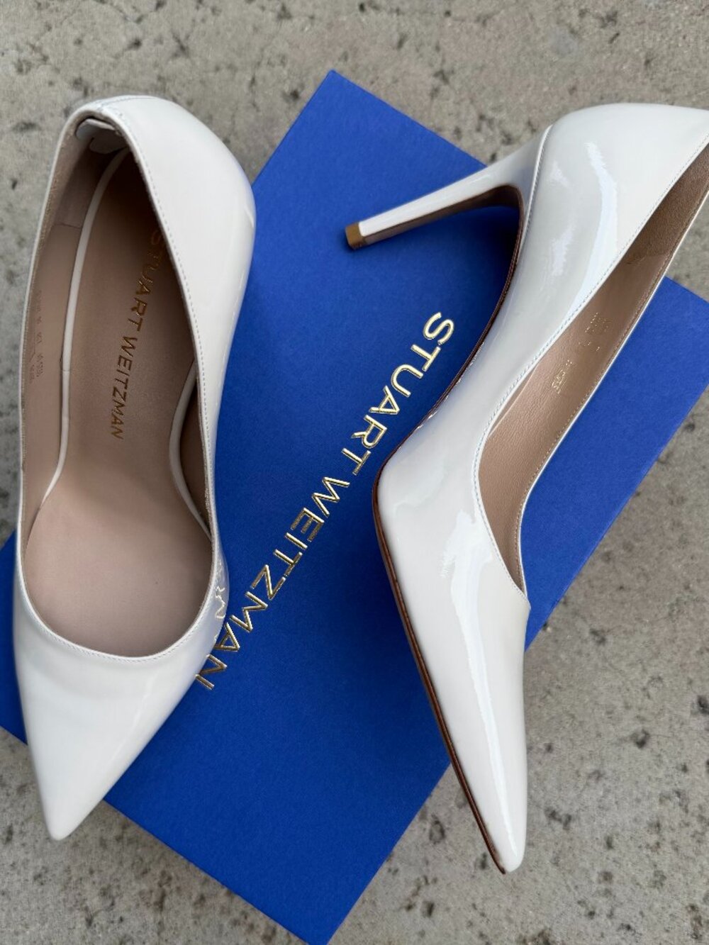 NIB Stuart Weitzman Stuart Power 85 Cream Patent Pumps Size 7.5 B / EU 38